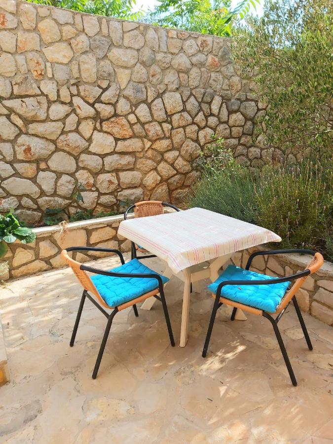 La Meri Apartment Cunski Ngoại thất bức ảnh
