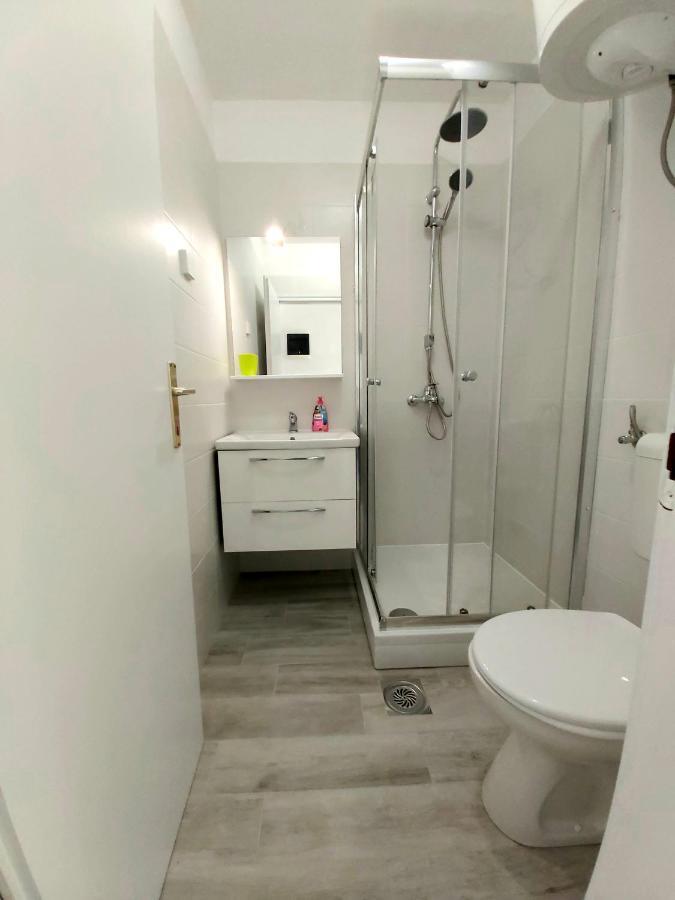 La Meri Apartment Cunski Ngoại thất bức ảnh