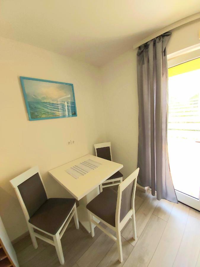 La Meri Apartment Cunski Ngoại thất bức ảnh
